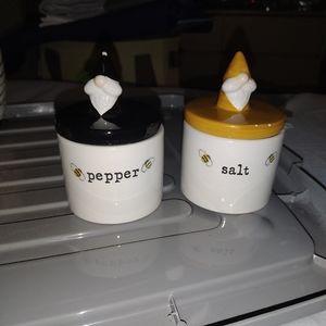 salt and pepper cellars